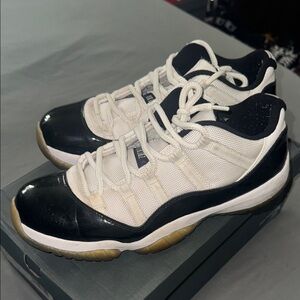 Jordan Athletic Shoes Black and White